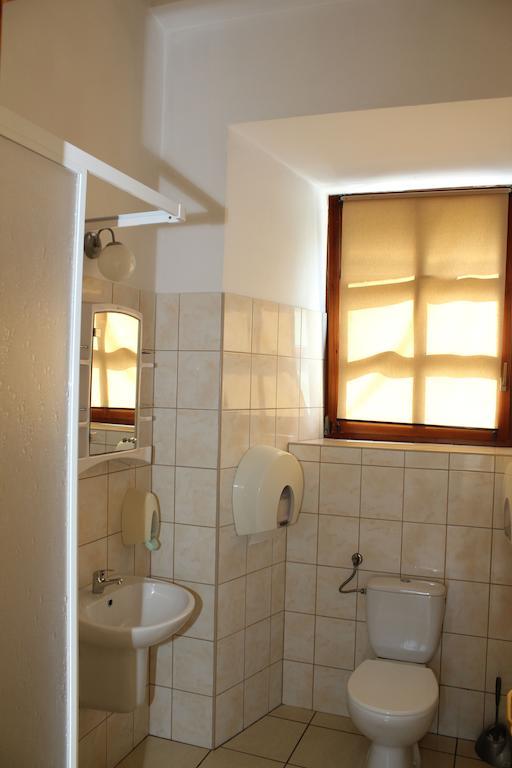 מלון קאלבאריה זברז'ידובסקה Dom Pielgrzyma מראה חיצוני תמונה